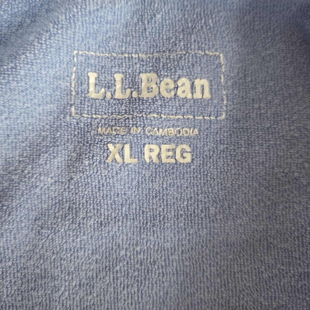 Sold ------ L.L. Bean Baby Blue Crewneck Sweater 19in P2P - Picture 3 of 8
